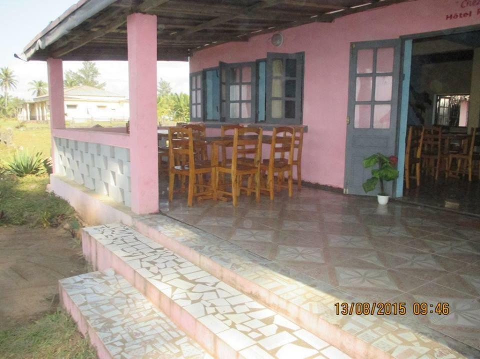 Hotel Chez Zizou Manakara Esterno foto